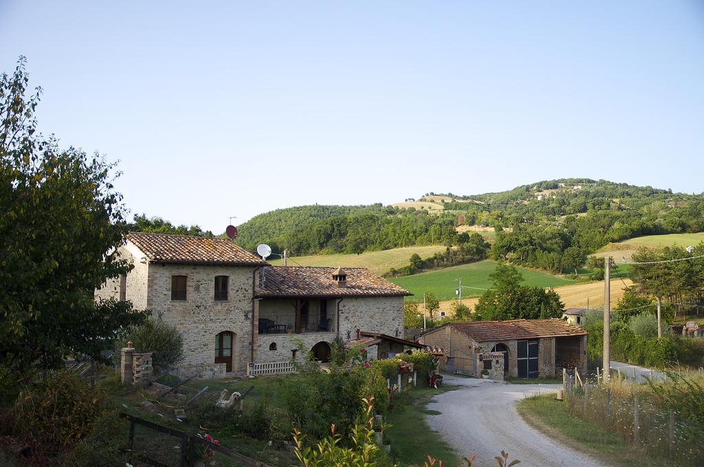 La Pietra Rara B&B Montone  Dış mekan fotoğraf