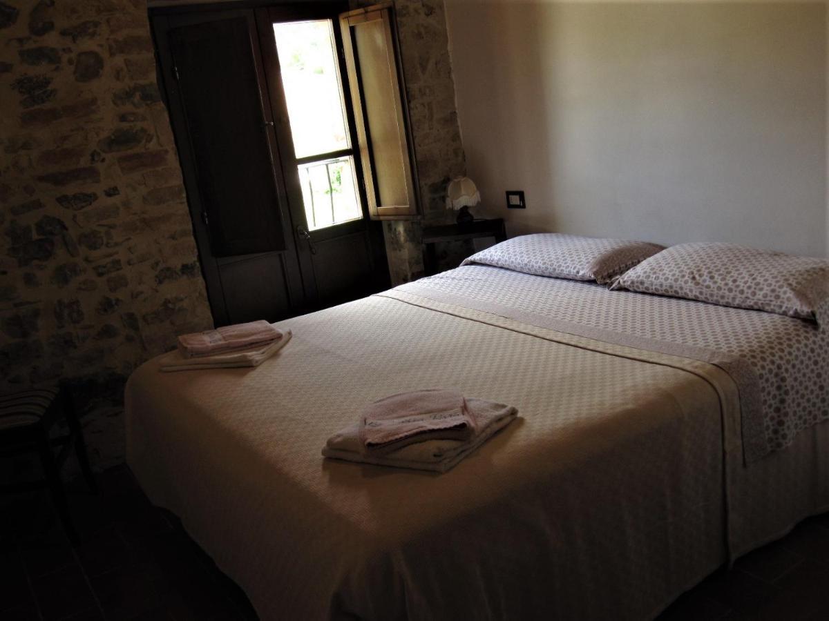 La Pietra Rara B&B Montone  Dış mekan fotoğraf