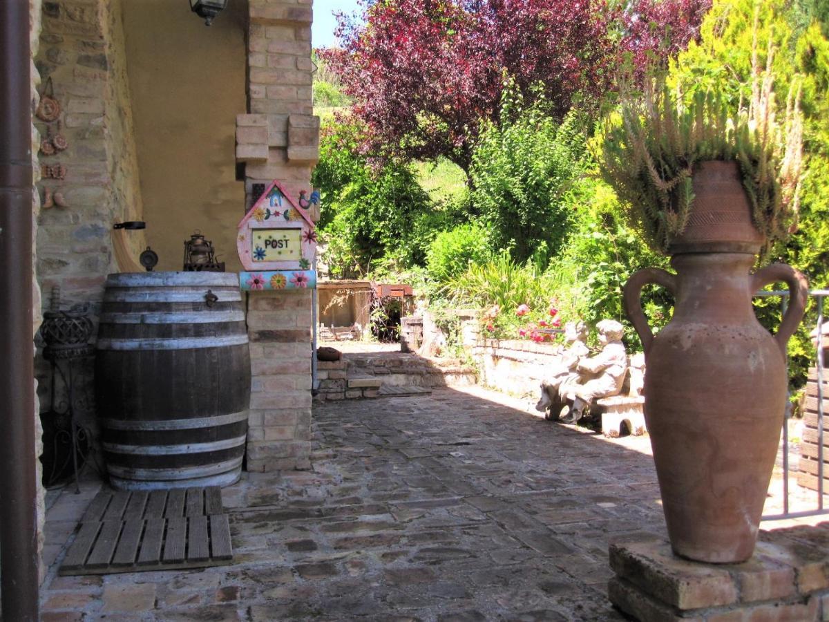 La Pietra Rara B&B Montone  Dış mekan fotoğraf